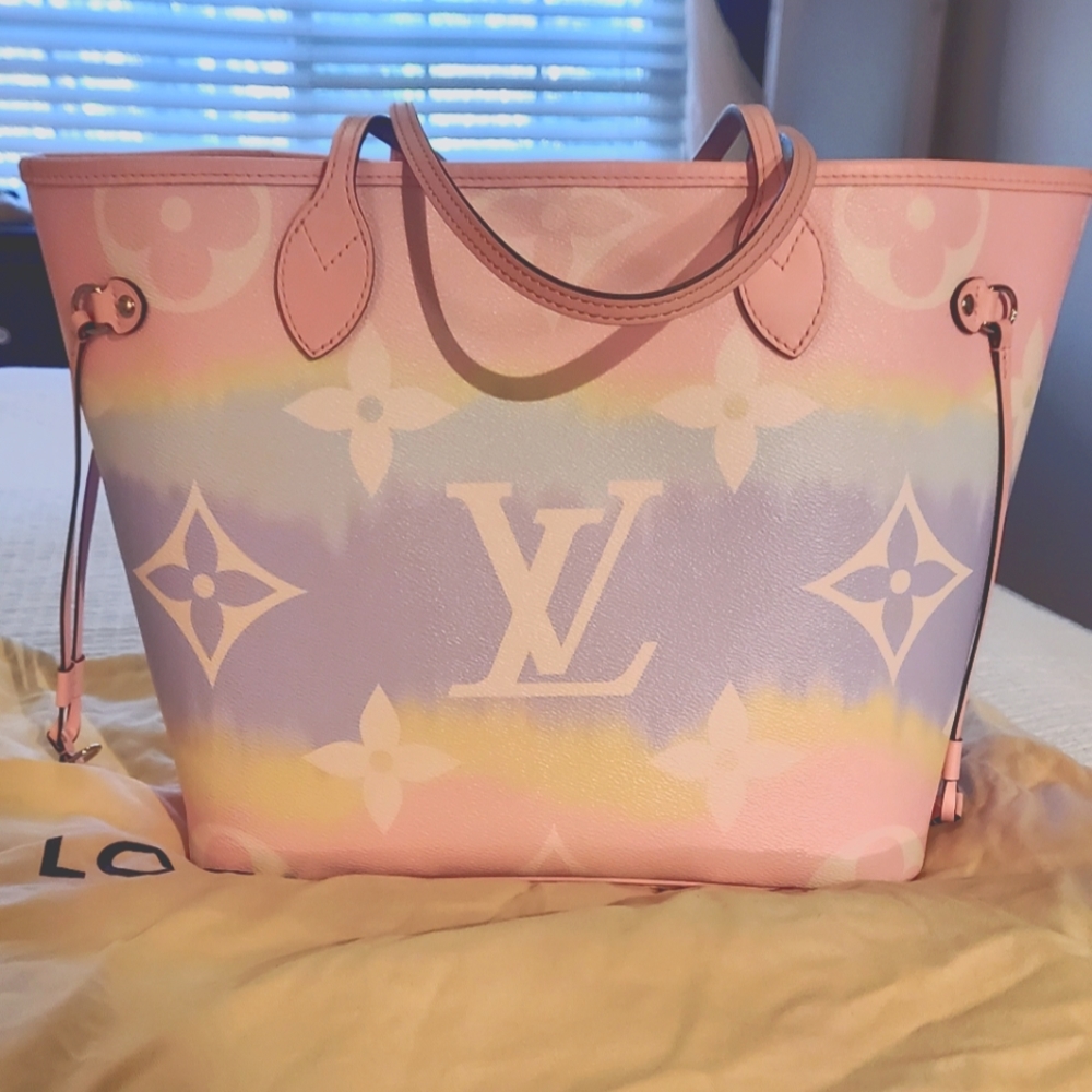 COPY - Louis Vuitton neverfull mm escale pink pastel
